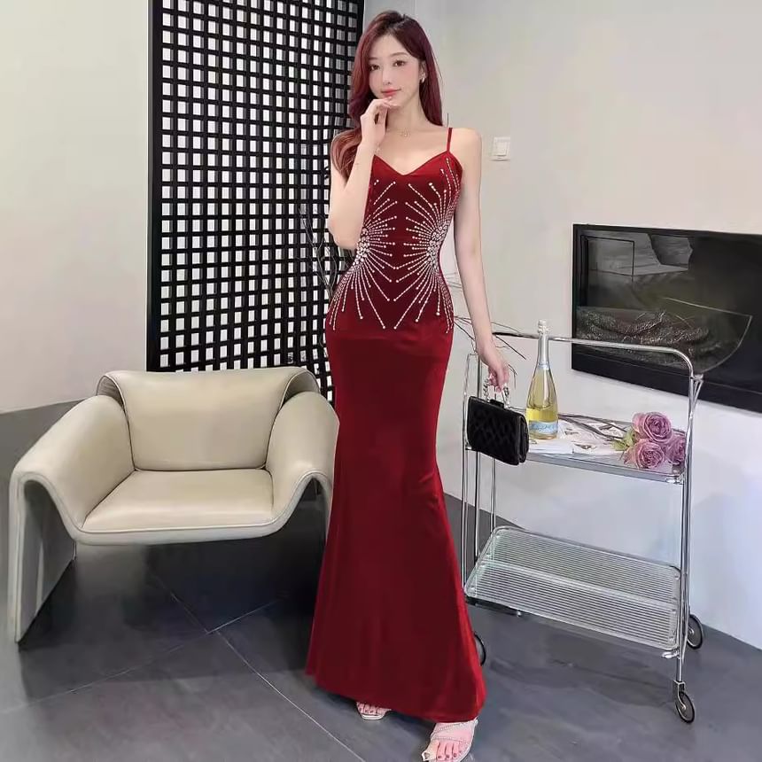 Spaghetti Strap V-Neck Rhinestone Mermaid Evening Gown