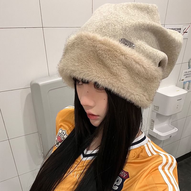 Fluffy Beanie Plain Panel