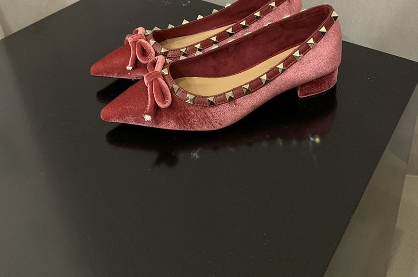 Pointed Toe Bow Studded Velvet Pumps