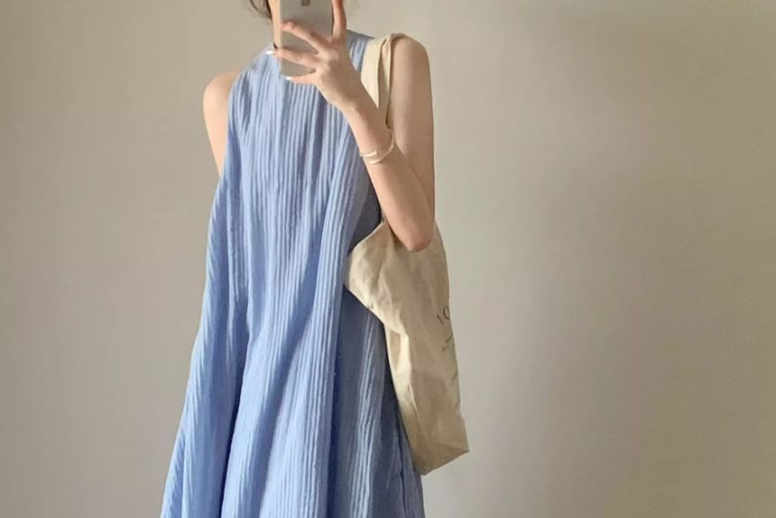 Sleeveless Round Neck Solid Pleated Maxi A-Line Dress