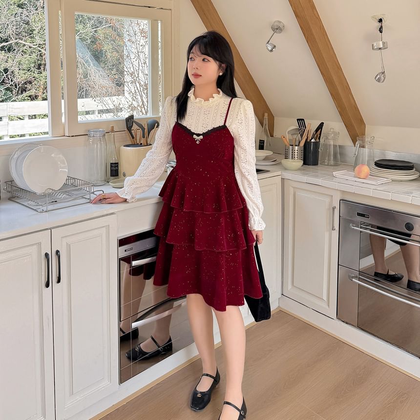 Plus Size Set: Puff-Sleeve Patterned Lace Blouse + Glitter Flower Embroidered Tiered Jumper Dress