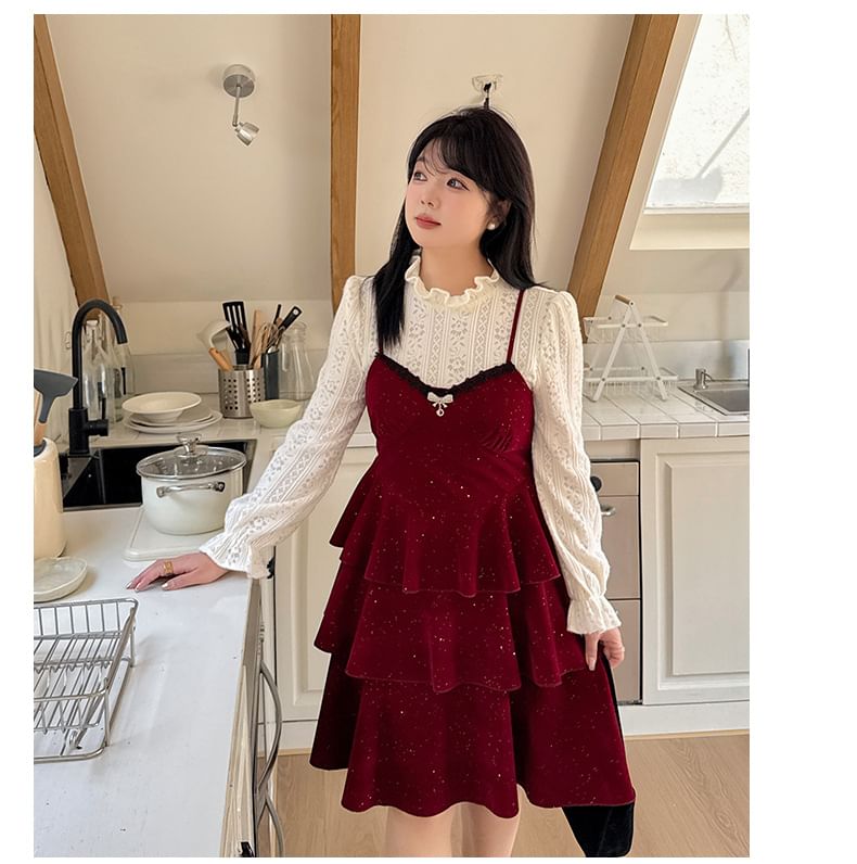 Plus Size Set: Puff-Sleeve Patterned Lace Blouse + Glitter Flower Embroidered Tiered Jumper Dress