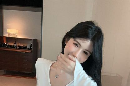 Slim Fit Slit T-Shirt V-Neck Long-Sleeve Plain