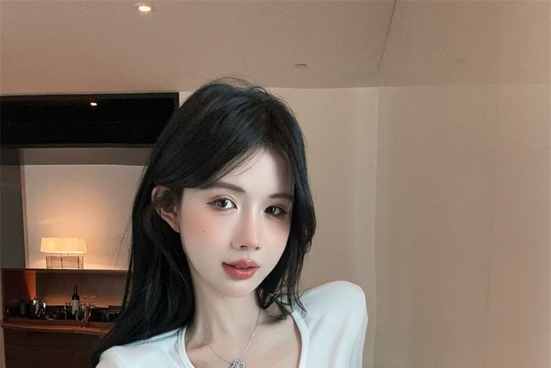 Slim Fit Slit T-Shirt V-Neck Long-Sleeve Plain