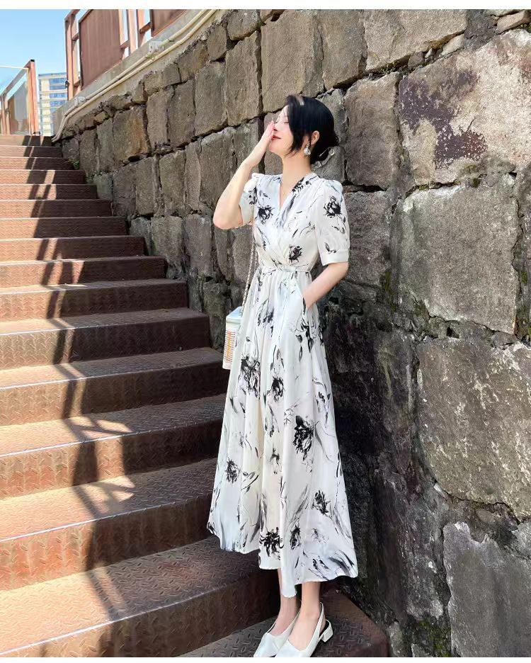 Floral V-Neck Print A-Line Midi Elbow-Sleeve Dress