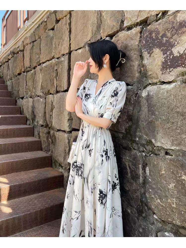 Floral V-Neck Print A-Line Midi Elbow-Sleeve Dress