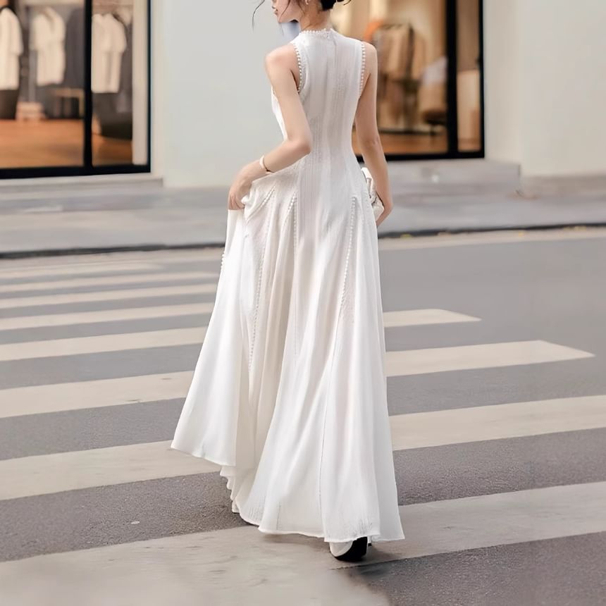 Sleeveless Crew Neck Lace Maxi A-Line Evening Gown