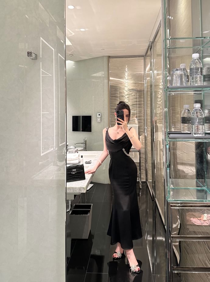 Sleeveless Scoop Neck Plain Backless Rhinestone Mermaid Evening Gown