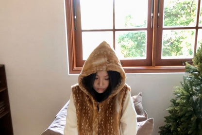 Deer Print Faux Fur Hooded Vest