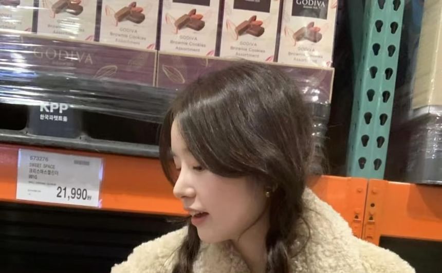 Collared Fluffy Button-Up Plain Jacket