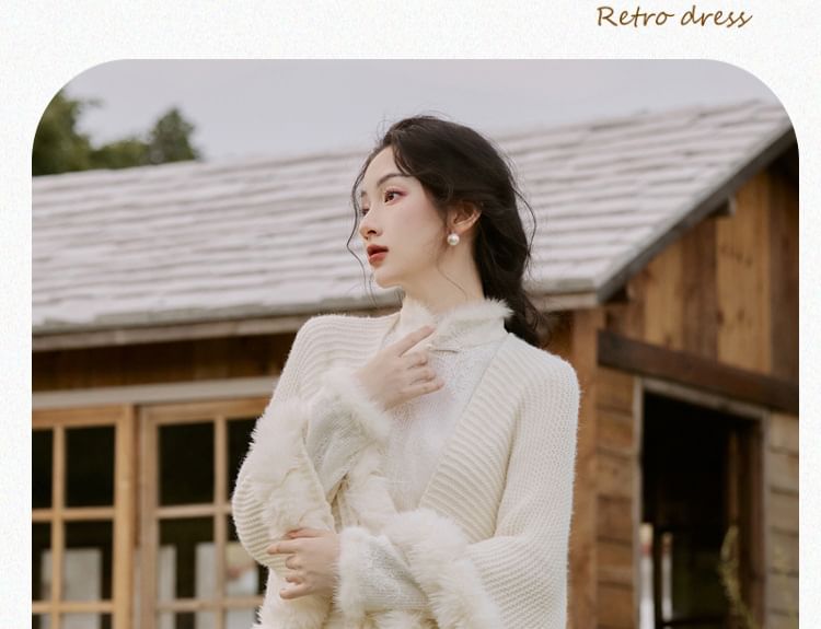 Long-Sleeve Stand Collar Floral Jacquard Sheer Panel Fluffy Trim Maxi A-Line Qipao / Cape