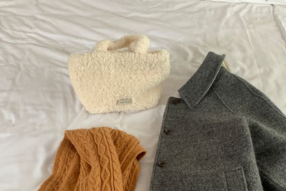 Plain Cable-Knit Scarf