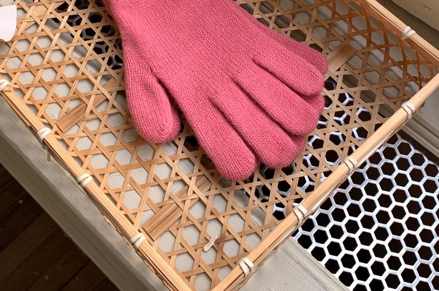 Heart Buttoned Knit Gloves