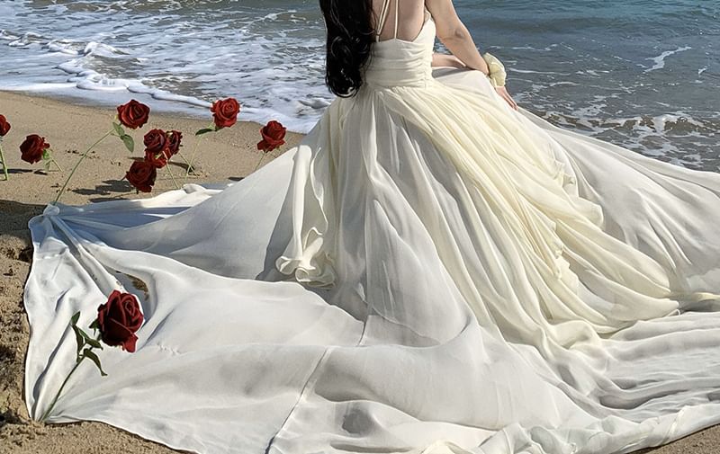 Thin Strap V-Neck Solid Flowing Maxi Dress