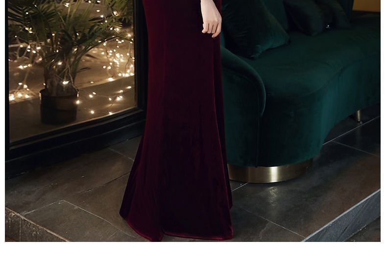 Elbow-Sleeve V-Neck Plain Ruffle Side-Slit Mermaid Evening Dress