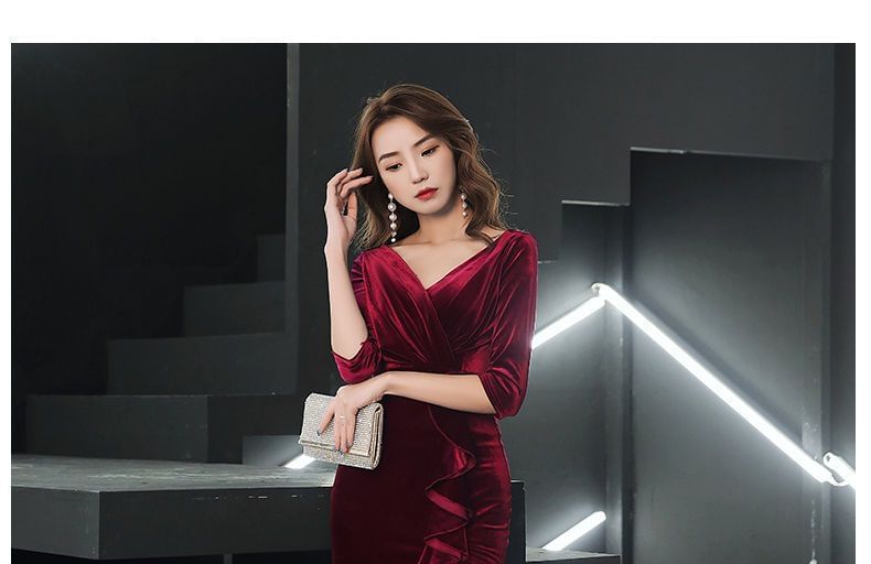 Elbow-Sleeve V-Neck Plain Ruffle Side-Slit Mermaid Evening Dress