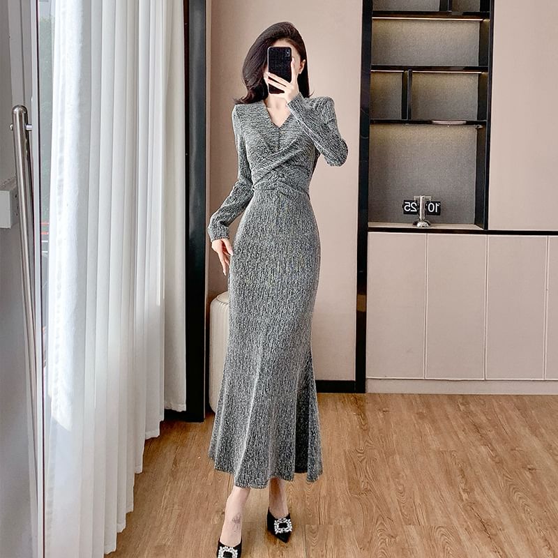 Long Sleeve V-Neck Rhinestone Ruched Floor-Length Mermaid Dress