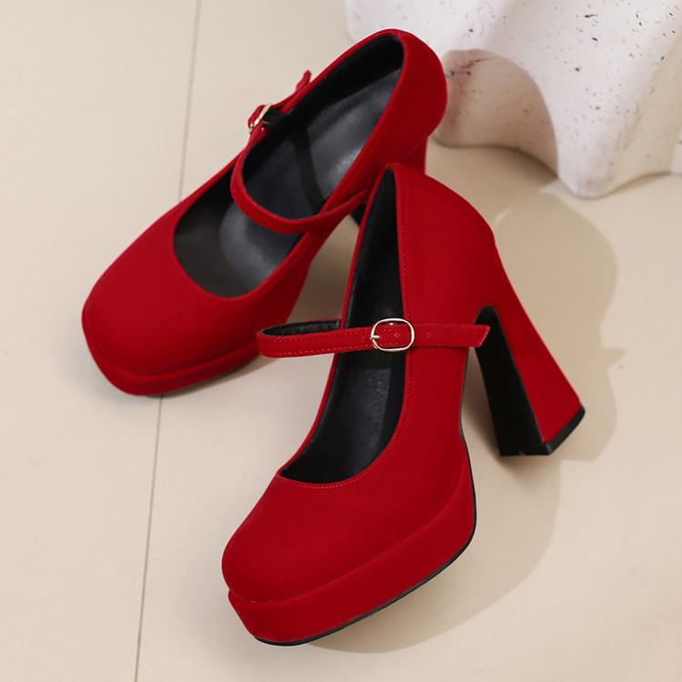 Chunky Heel Plain Buckled Mary Jane Pumps