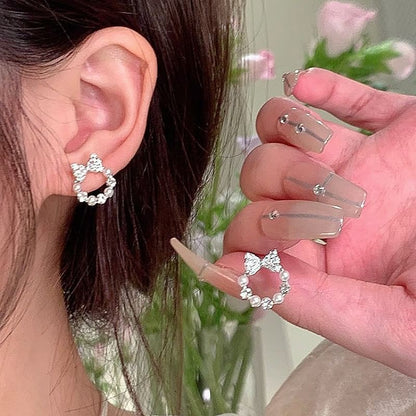 Ear Stud / Drop Earring / Hook Earring / Ear Cuff / Huggie Earring