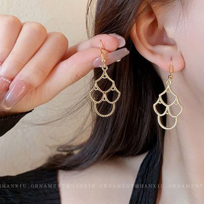 Ear Stud / Drop Earring / Hook Earring / Ear Cuff / Huggie Earring