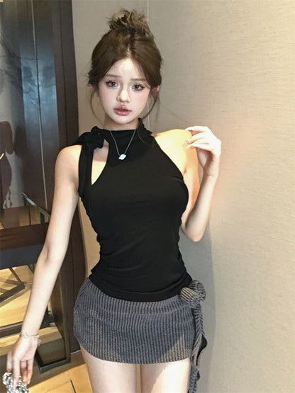 Mock Neck Plain Halter Top / Low Waist Flower Detail Mini Pencil Skirt