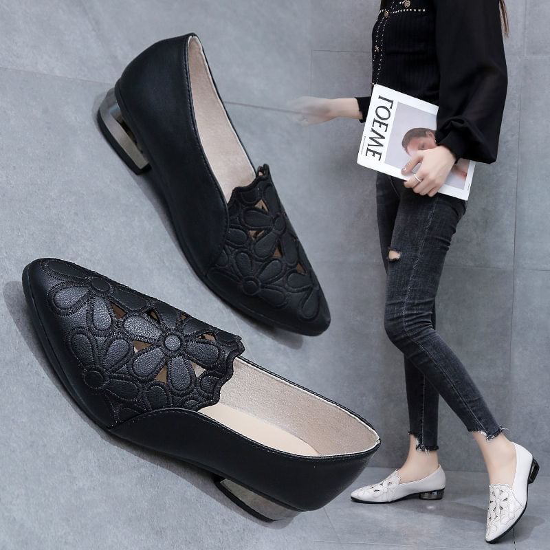 Floral Embroidered Chunky Heel Pumps
