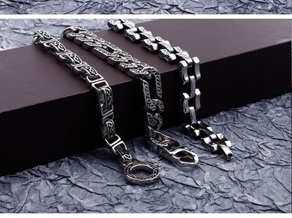Debossed Chained Necklace & Bracelet Set