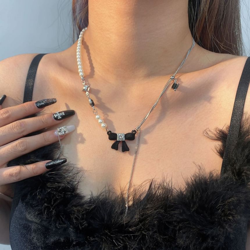 Bow Rhinestone Faux Pearl Lariat Necklace