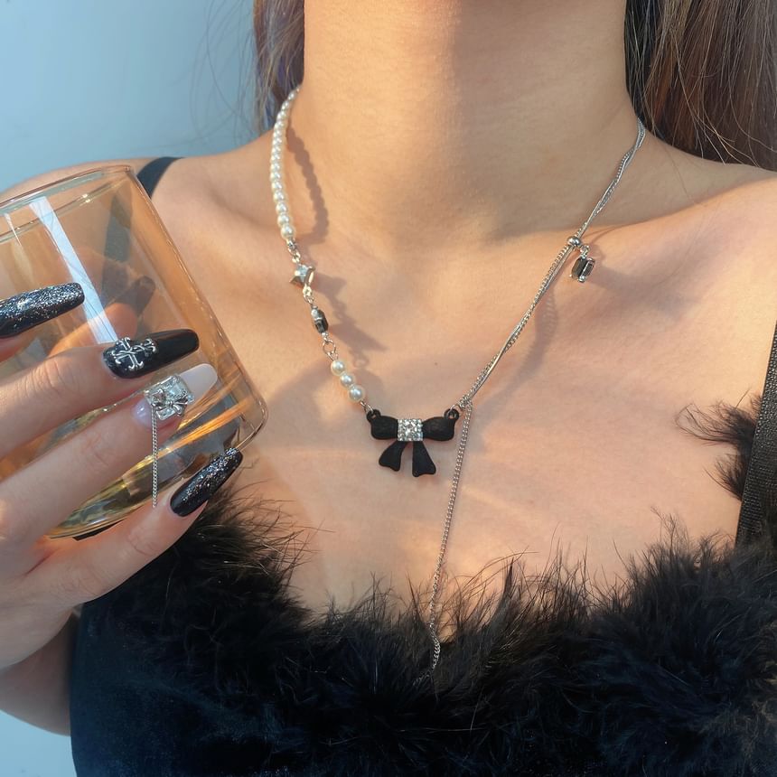 Bow Rhinestone Faux Pearl Lariat Necklace