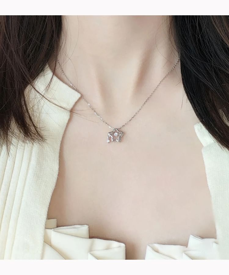 Star / Faux Pearl / Rhinestone Pendant Necklace