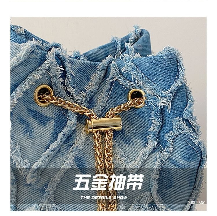 Chain Strap Frayed Drawstring Bucket Bag
