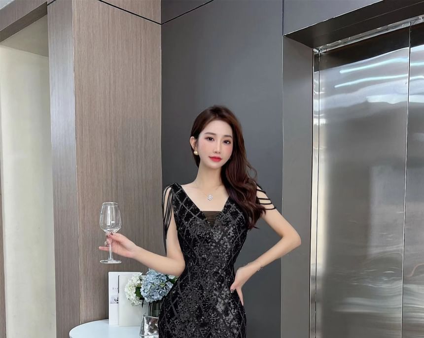 Fringed Sequin Bead Evening Gown Mermaid Sleeveless V-Neck Slit