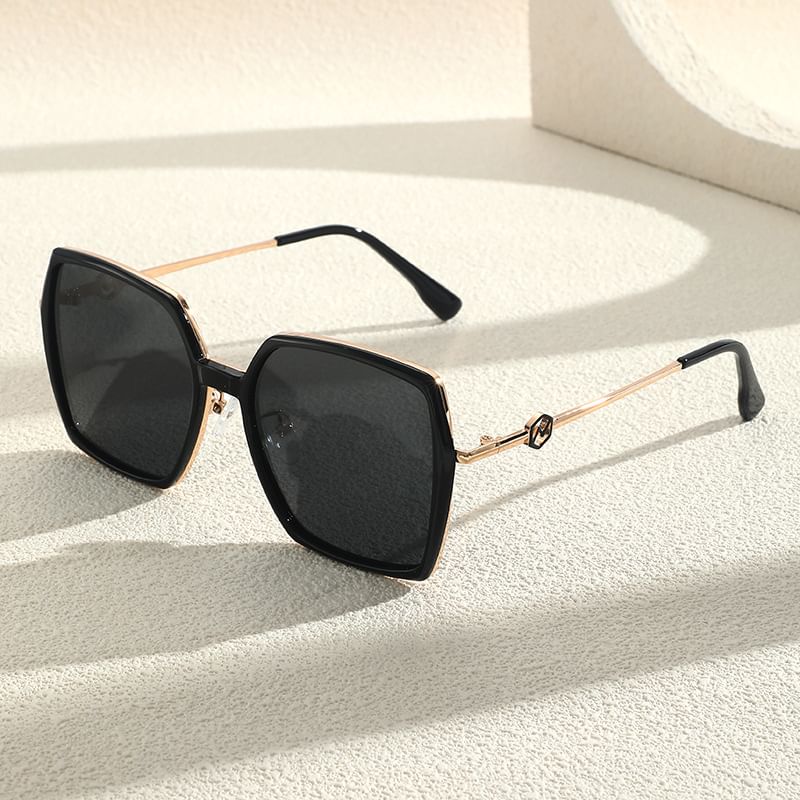 Sunglasses Oversized Geometric