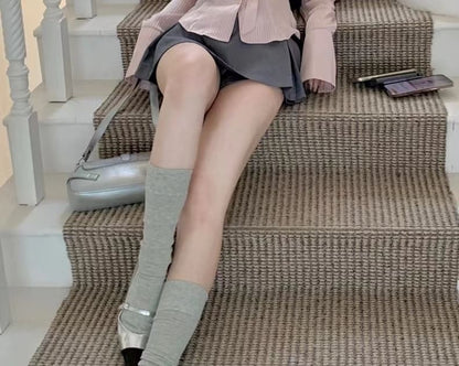 Long Sleeve Collared V-Neck Striped Shirt / High Waist Plain Pleated Mini A-Line Skort / Belt / Set