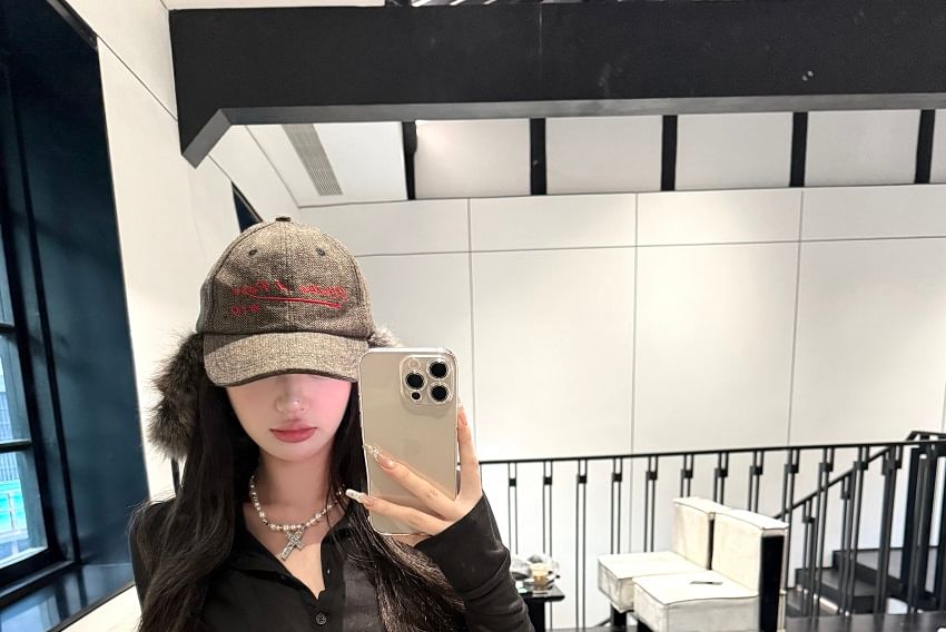 Long-Sleeve Collar Plain Cropped Tee / Low Rise Inverted Pleated Wide Leg Pants