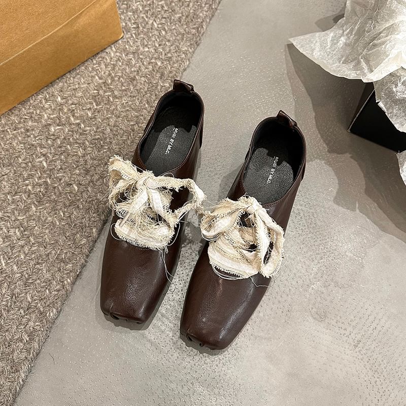 Block Heel Plain Lace-Ups