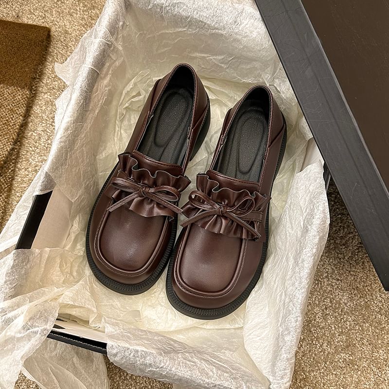Platform Plain Ruffle Trim Loafers