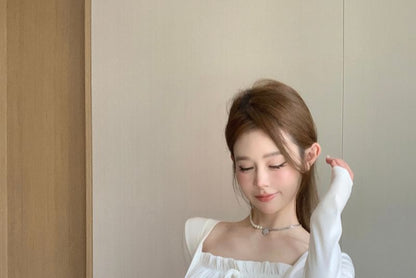 Long-Sleeve Square-Neck Plain Shirred Crop Top