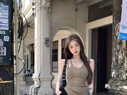 Sleeveless U-Neck Asymmetrical Plain Top