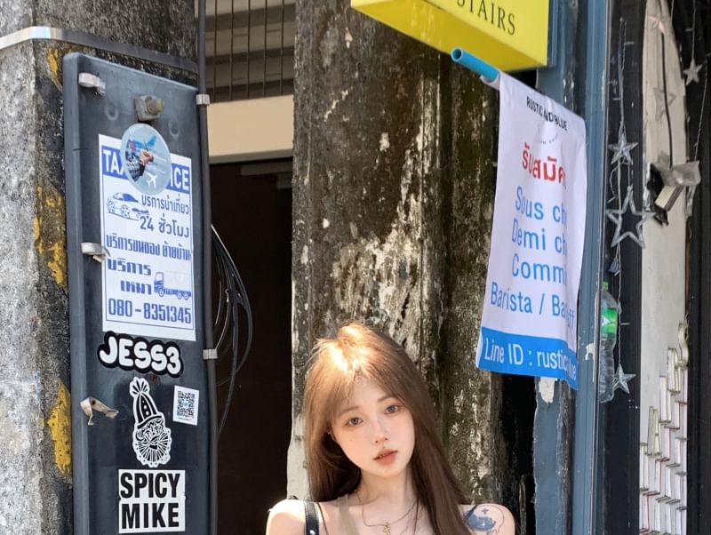 Sleeveless U-Neck Asymmetrical Plain Top