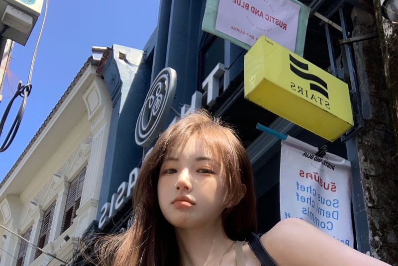 Sleeveless U-Neck Asymmetrical Plain Top