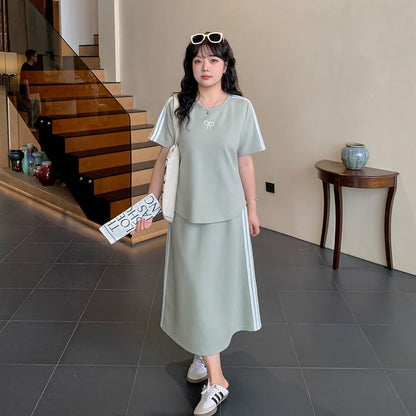 Plus Size Set: Short-Sleeve Round Neck Two Tone Bow Embroidered Tee + Drawstring Waist Midi A-Line Skirt