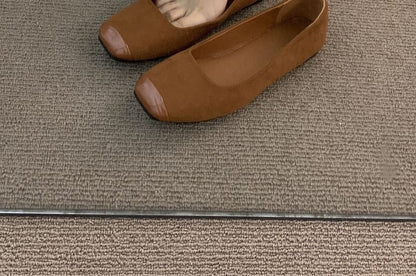 Square-Toe Flats
