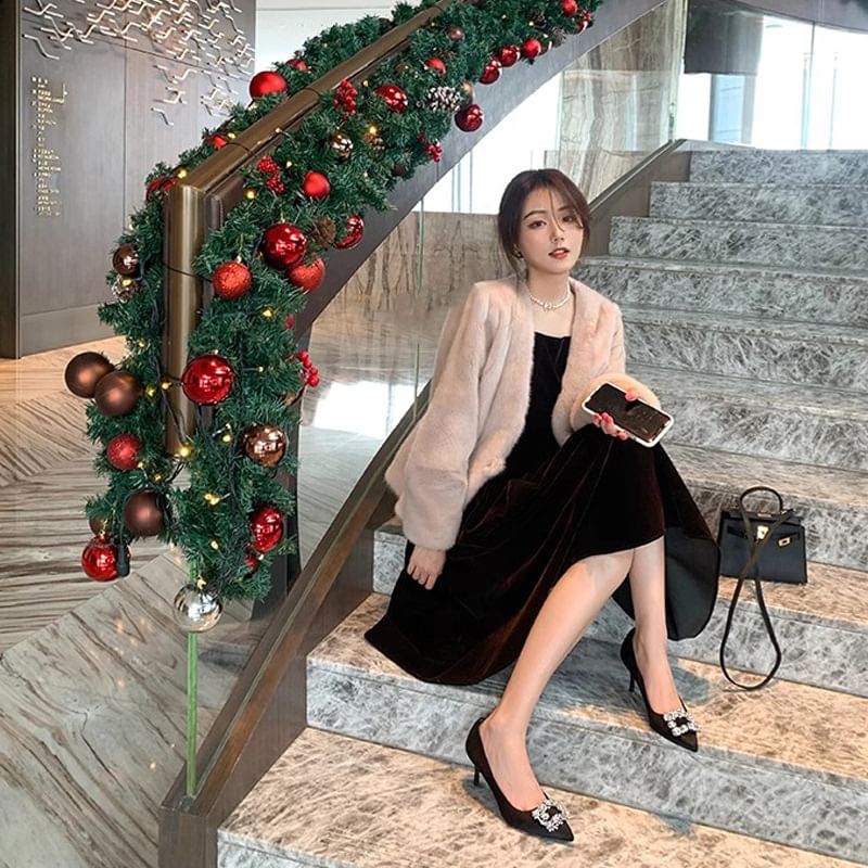 Pointed Rhinestone Kitten Heel Pumps