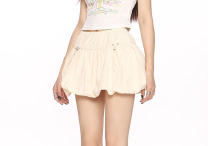 Minimalist A-Line Skirt with Mid Waistband in Solid Tone