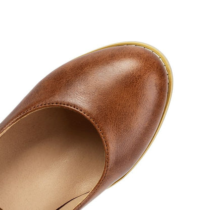 Chunky Heel Round Toe Mary Jane Pumps