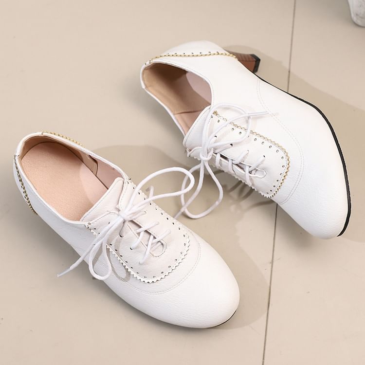 Low Heel Plain Brogue Lace-Up Shoes