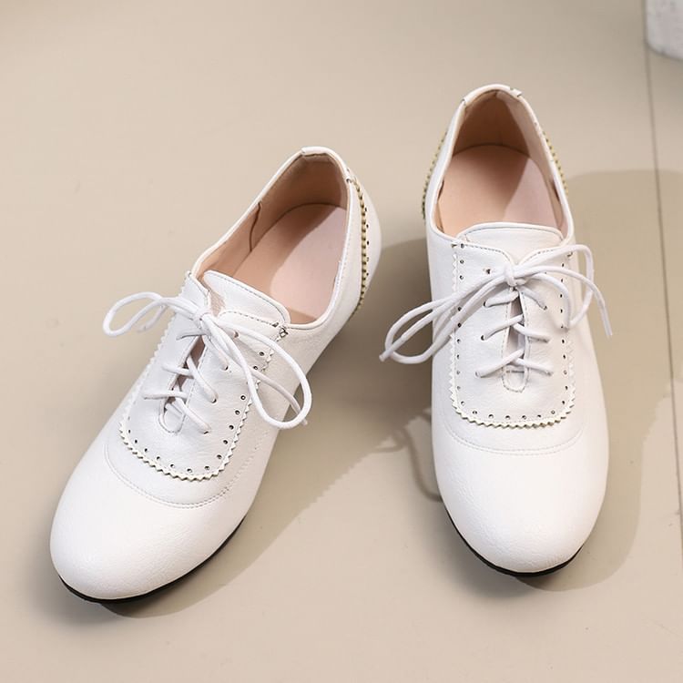 Low Heel Plain Brogue Lace-Up Shoes