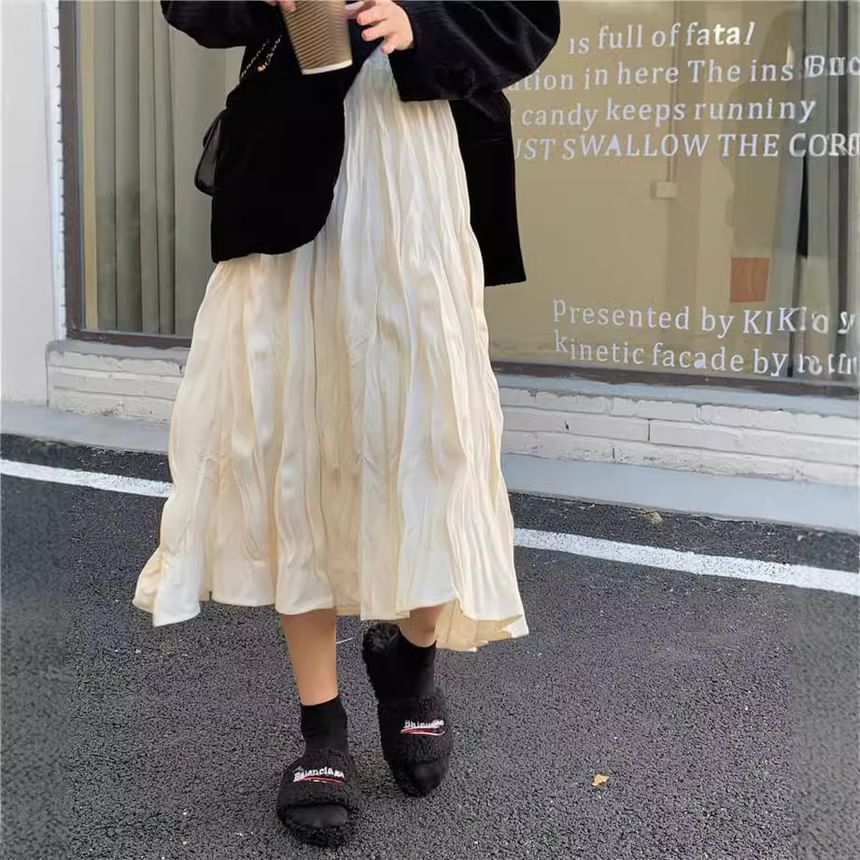Shirred A-Line Skirt with High Rise and Solid Design
