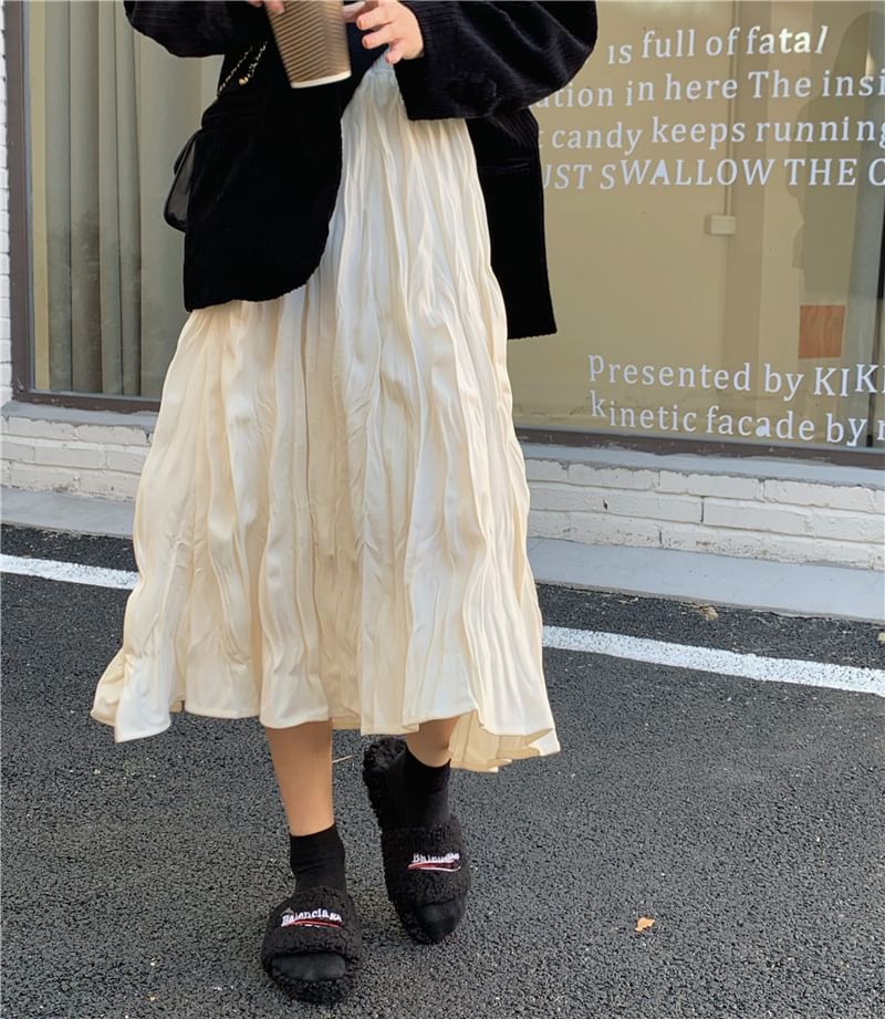 Shirred A-Line Skirt with High Rise and Solid Design